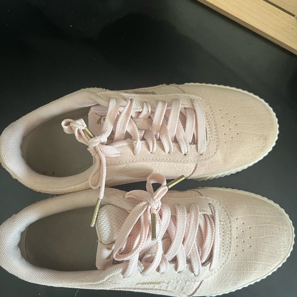 PUMA CARINAS GOOD CONDITION - Picture 2 of 6